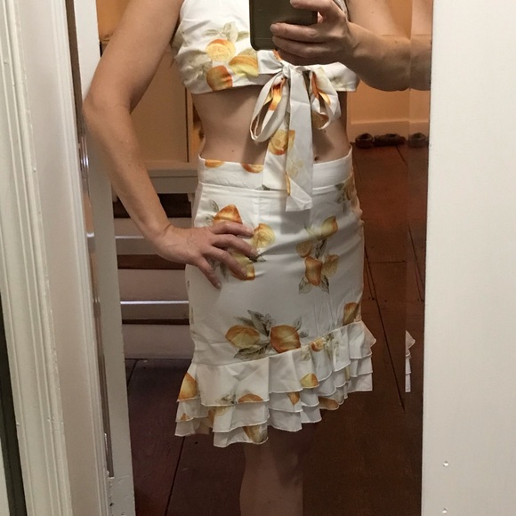 Lemon Ruffle Skirt and Top Set - Picture 6 of 6